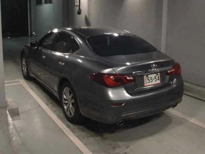 NISSAN FUGA