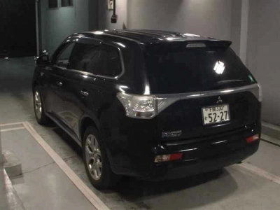 MITSUBISHI OUTLANDER PHEV