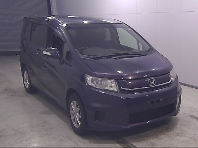 HONDA FREED SPIKE