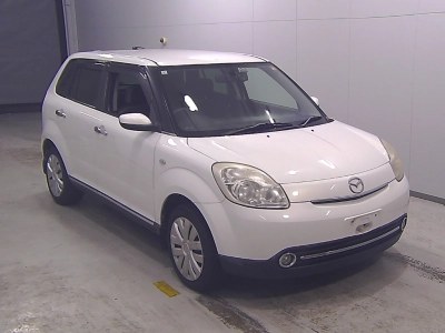 MAZDA VERISA