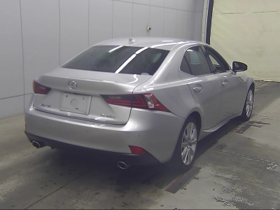 LEXUS IS