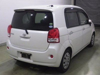TOYOTA PORTE