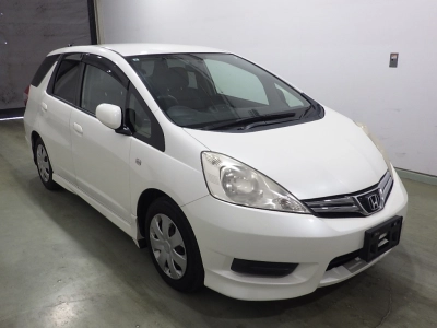 HONDA FIT SHUTTLE