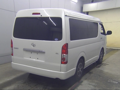 TOYOTA HIACE WAGON