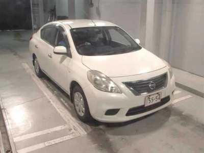 NISSAN TIIDA LATIO