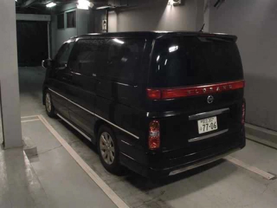 NISSAN ELGRAND