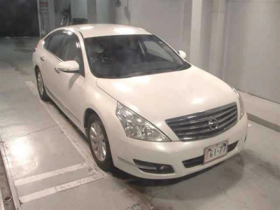 NISSAN TEANA