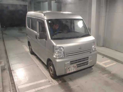 NISSAN NV100 CLIPPER
