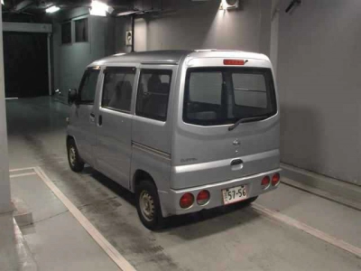 NISSAN CLIPPER VAN