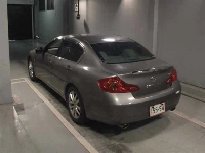 NISSAN SKYLINE