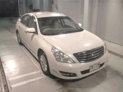 NISSAN TEANA