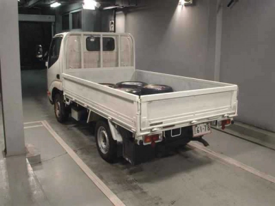 TOYOTA DYNA