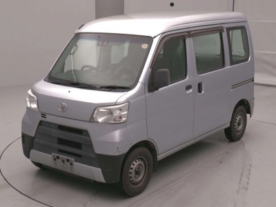 TOYOTA PIXIS VAN