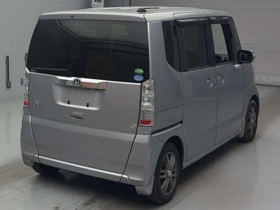 HONDA N BOX +