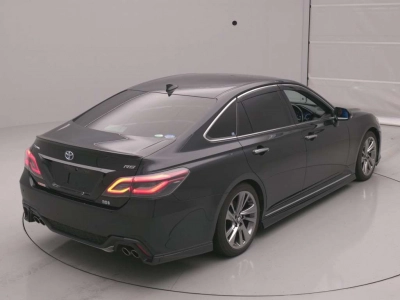 TOYOTA CROWN HYBRID