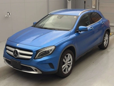 MERCEDES BENZ GLA