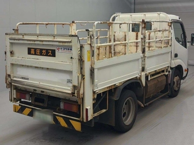TOYOTA DYNA TRUCK