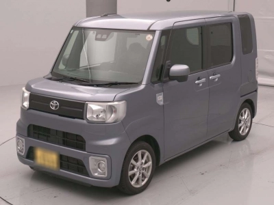 TOYOTA PIXIS MEGA