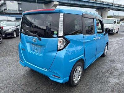 TOYOTA TANK