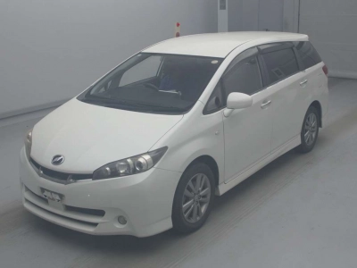 TOYOTA WISH