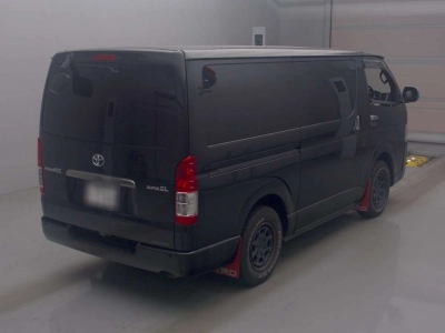 TOYOTA REGIUS VAN