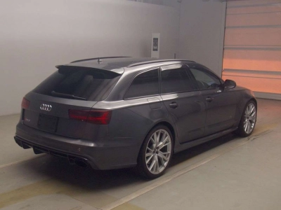 AUDI RS6 AVANTE