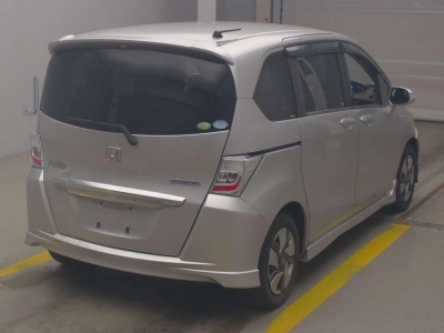 HONDA FREED HYBRID
