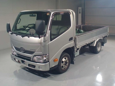 TOYOTA DYNA TRUCK