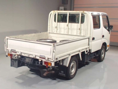 TOYOTA DYNA TRUCK