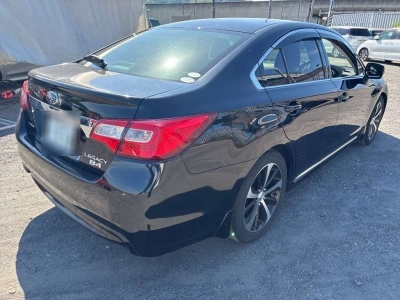 SUBARU LEGACY B4