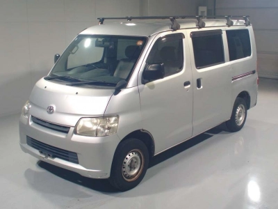 TOYOTA TOWN ACE VAN