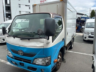 TOYOTA DYNA TRUCK