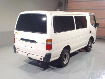 TOYOTA DYNA