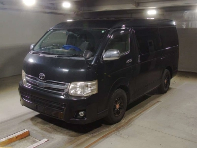 TOYOTA HIACE WAGON