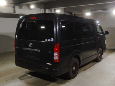 TOYOTA HIACE WAGON