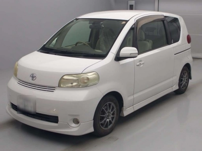 TOYOTA PORTE