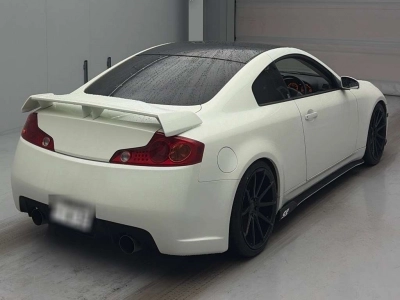 NISSAN SKYLINE