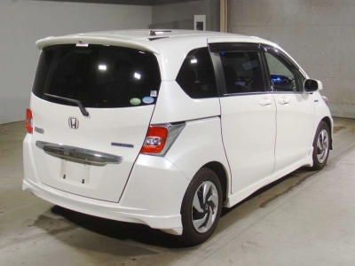HONDA FREED HYBRID