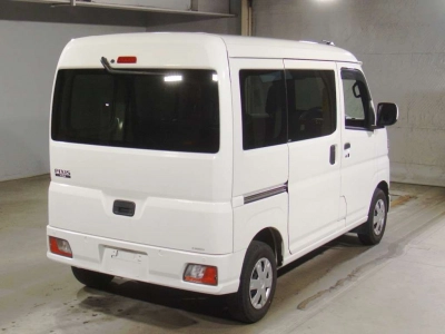 TOYOTA PIXIS VAN