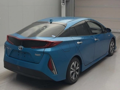 TOYOTA PRIUS PHV