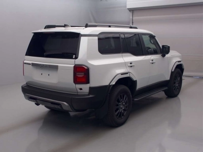TOYOTA LAND CRUISER 250