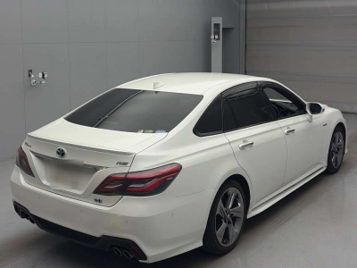 TOYOTA CROWN HYBRID