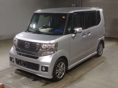 HONDA N BOX CUSTOM
