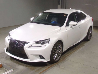 LEXUS IS