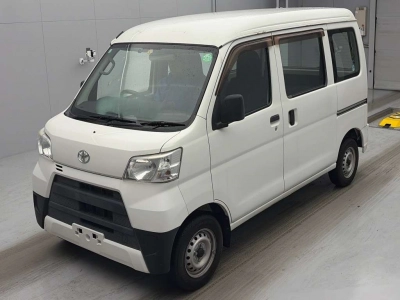 TOYOTA PIXIS VAN