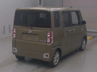 DAIHATSU WAKE