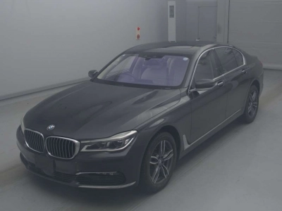 BMW 7 SERIES
