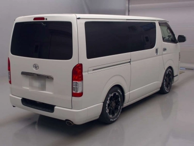 TOYOTA REGIUS VAN