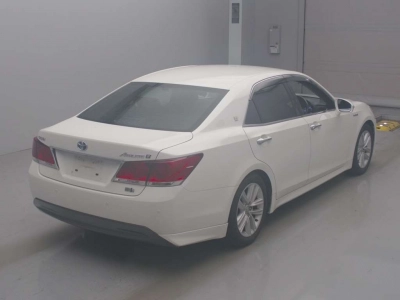 TOYOTA CROWN HYBRID