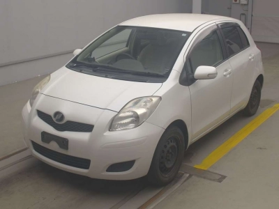 TOYOTA VITZ